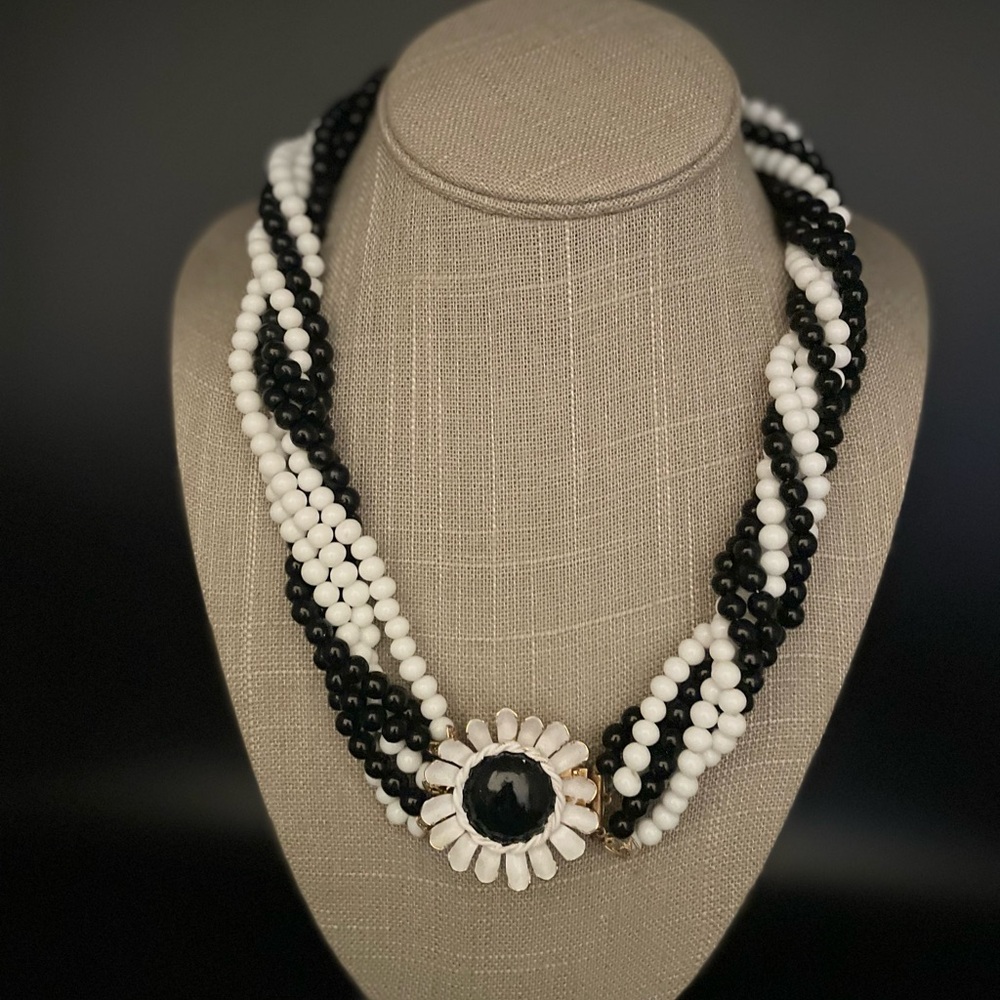 Vintage Original by Robert Black and White beaded Necklace Enamel Daisy Closure